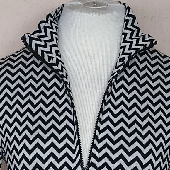 Black & White Long Sleeve Quarter Zip Mock Neck - Picture 6 of 16